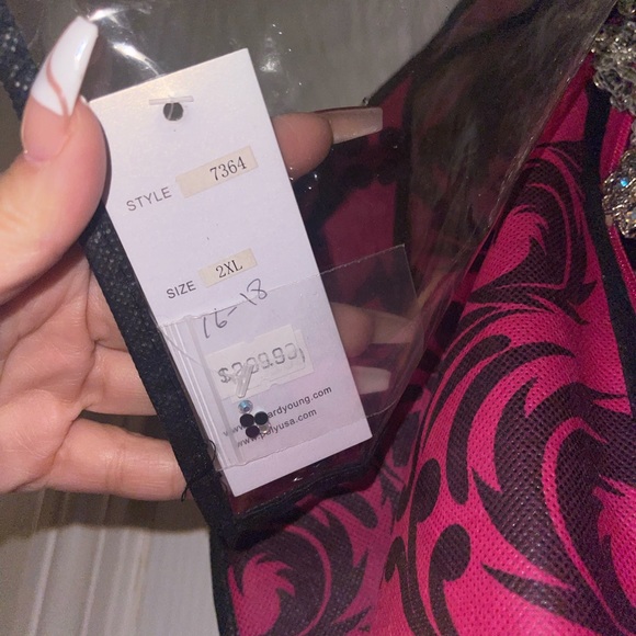 Prom Dress - Picture 2 of 3